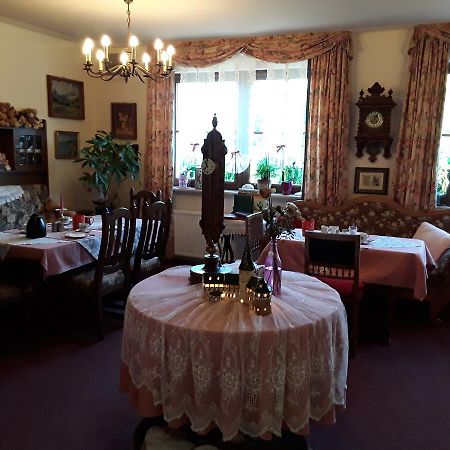 Gaestehaus "Gisela" Im Fuerstlichen Fischhaus Schillingsfürst 外观 照片