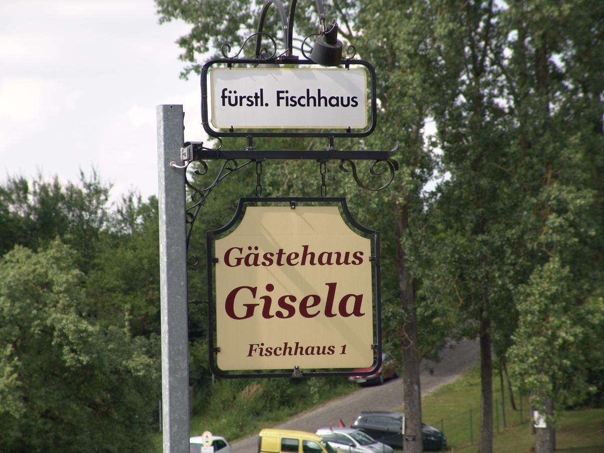 Schillingsfürst Gastehaus "Gisela" Im Furstlichen Fischhaus酒店 外观 照片