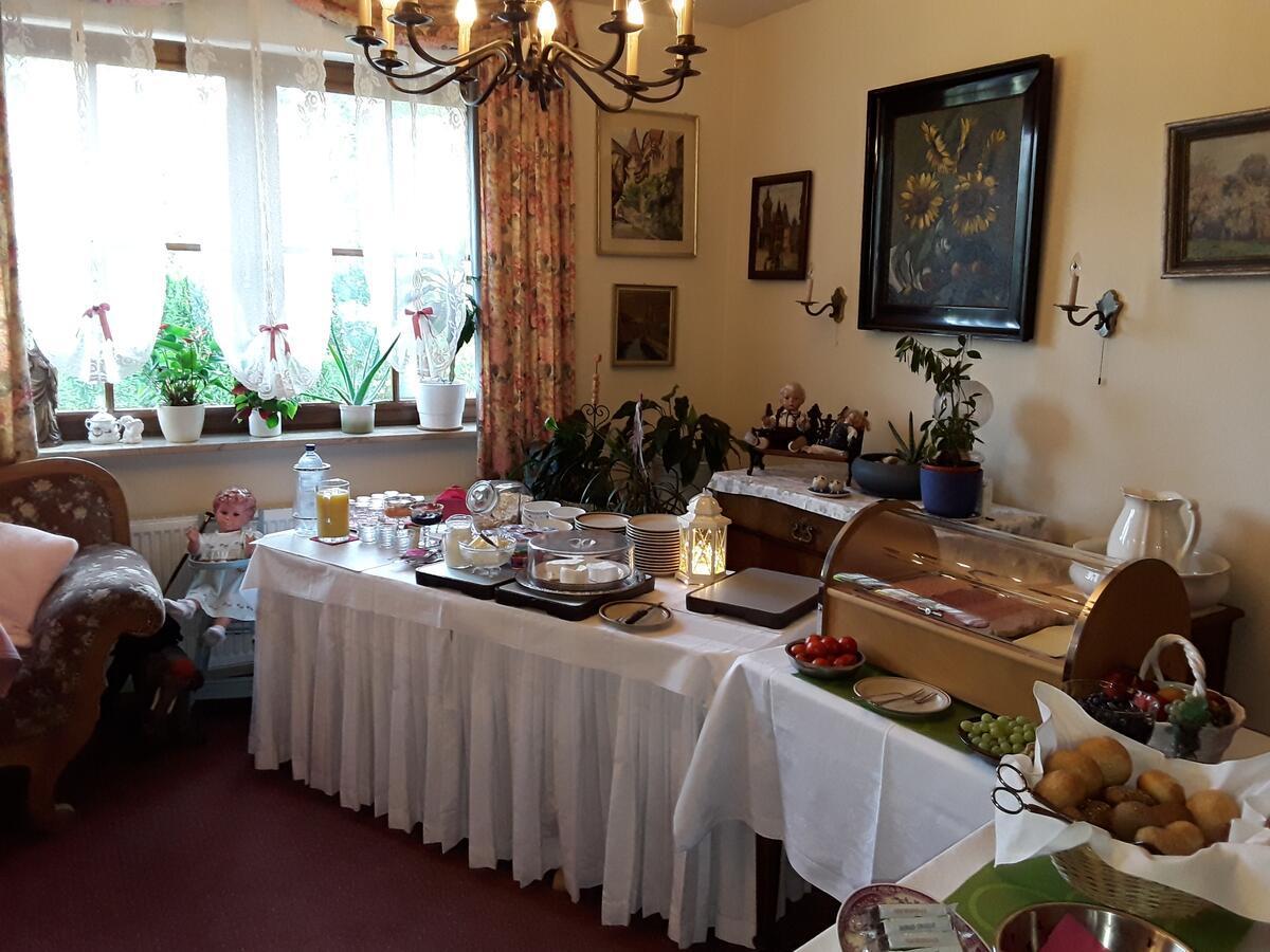 Gaestehaus "Gisela" Im Fuerstlichen Fischhaus Schillingsfürst 外观 照片